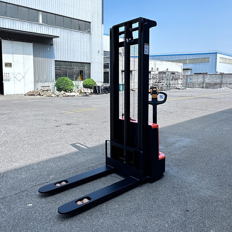 1.5ton fully electric stacker crane 1.5ton fully electric stacker crane